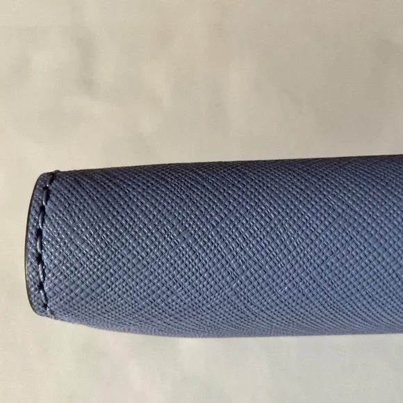 Tory Burch Robinson Leather Continental Wallet Wristlet Passport Organizer NWOT - Picture 11 of 16